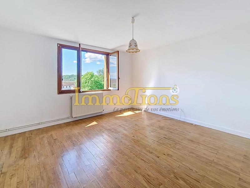 Maison - 97 m² - 5 pièces