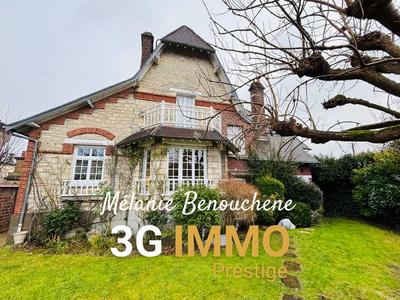 Maison - 166 m² - 7 pièces