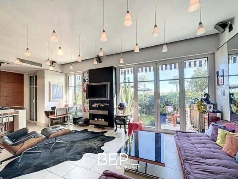 Appartement - 57 m² - 1 pièce