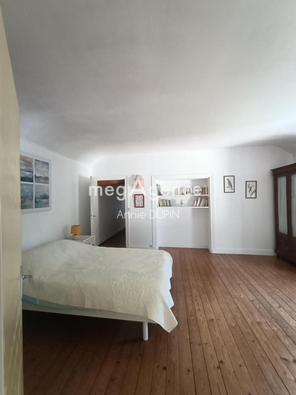 Longère - 261 m² - 8 pièces