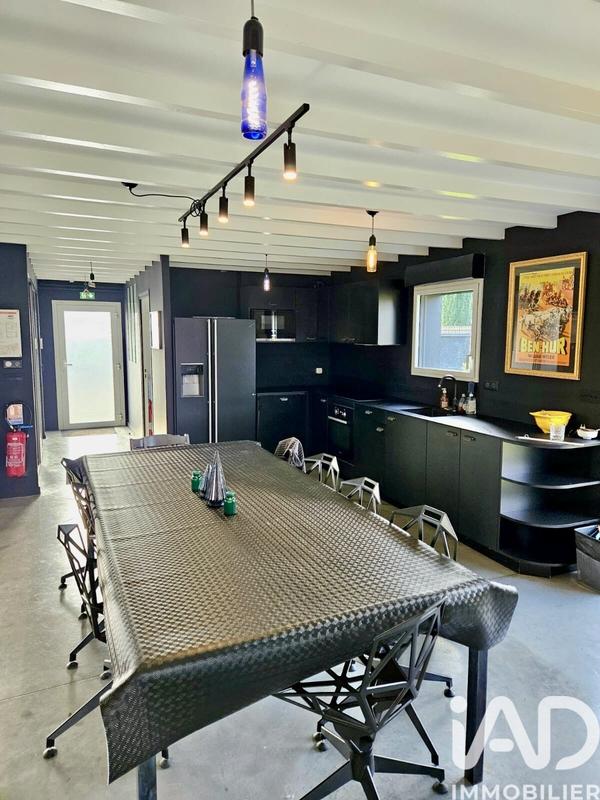 Maison - 286 m² - 5 pièces