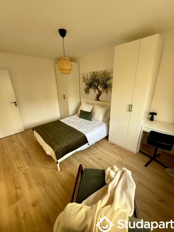 Chambre - 10 m² - 1 pièce