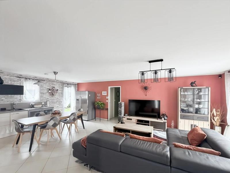 Maison - 123 m² - 6 pièces