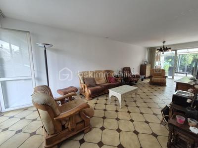 Maison - 150 m² - 8 pièces