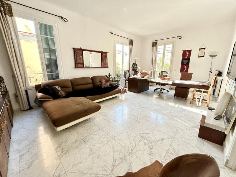 Appartement - 158 m² - 4 pièces