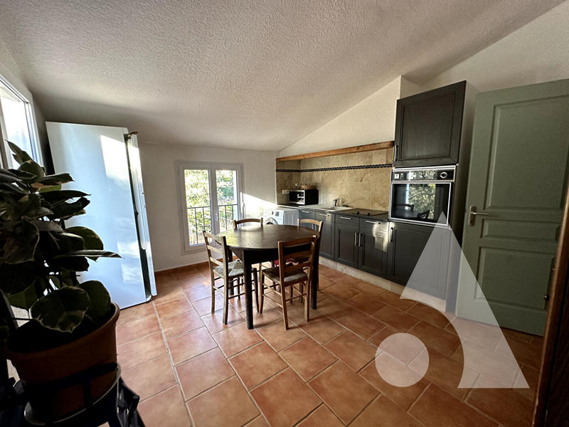 Maison - 182 m² - 8 pièces