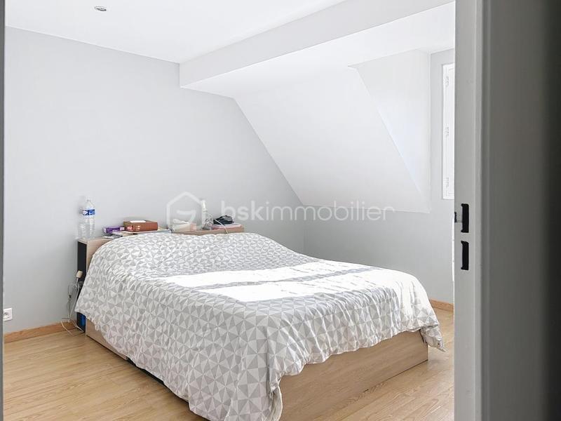 Maison - 92 m² - 5 pièces