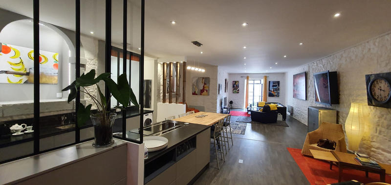 Appartement - 101 m² - 2 pièces