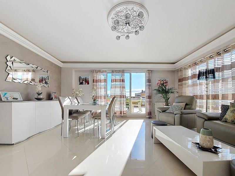 Duplex - 195 m² - 7 pièces