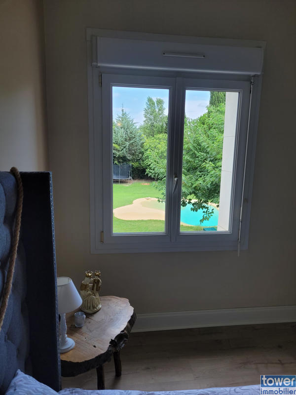 Villa - 240 m² - 6 pièces