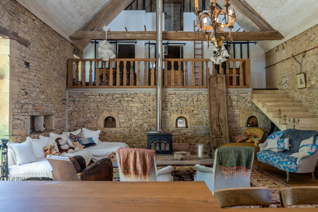 Maison - 320 m² - 6 pièces