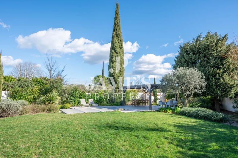 Maison - 158 m² - 6 pièces