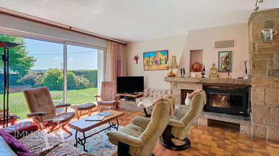 Maison - 170 m² - 9 pièces