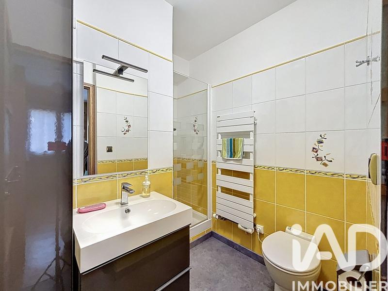 Maison - 225 m² - 8 pièces