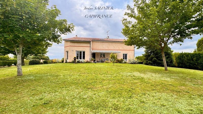 Villa - 273 m² - 7 pièces