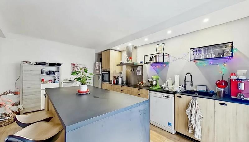 Maison - 92 m² - 4 pièces