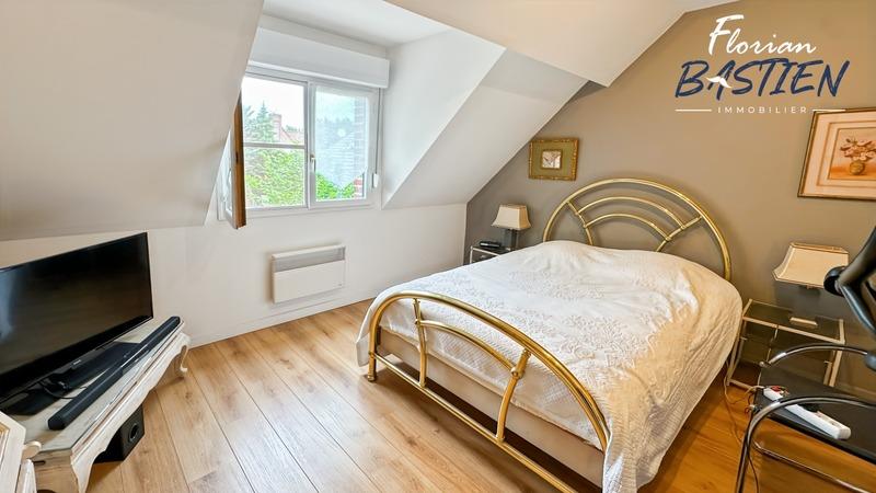 Maison - 208 m² - 7 pièces