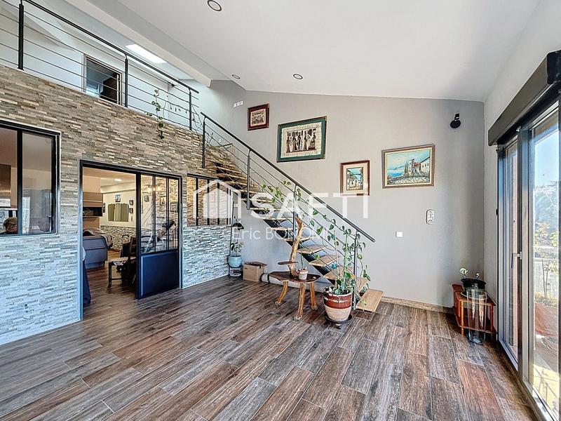 Appartement - 120 m² - 4 pièces