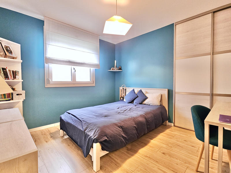 Maison - 221 m² - 8 pièces