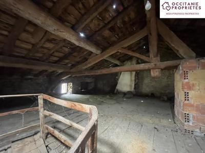 Maison de village - 360 m² - 6 pièces