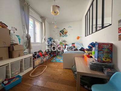 Maison - 198 m² - 6 pièces