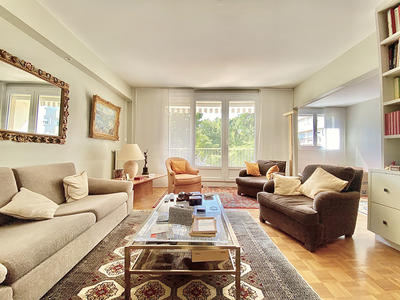 Appartement - 140 m² - 5 pièces