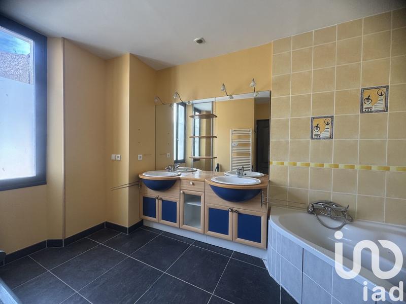 Maison de village - 245 m² - 8 pièces