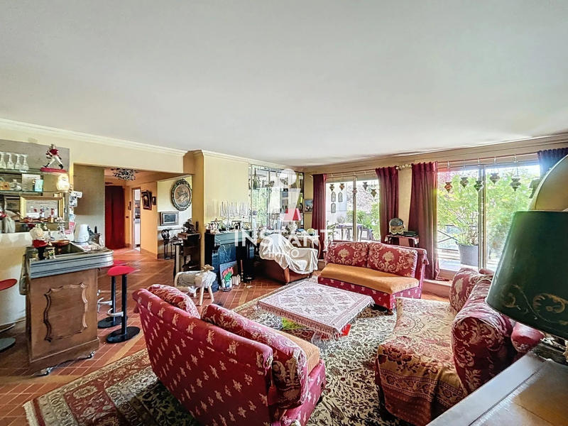 Appartement - 142 m² - 5 pièces