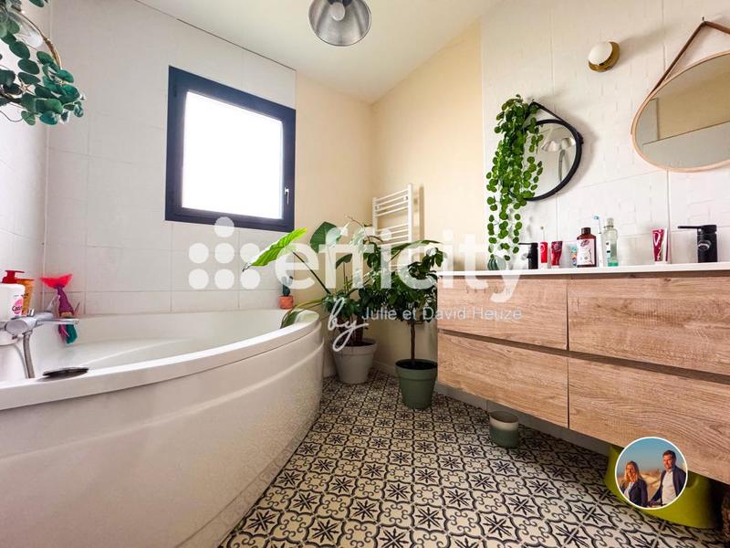 Maison - 115 m² - 5 pièces