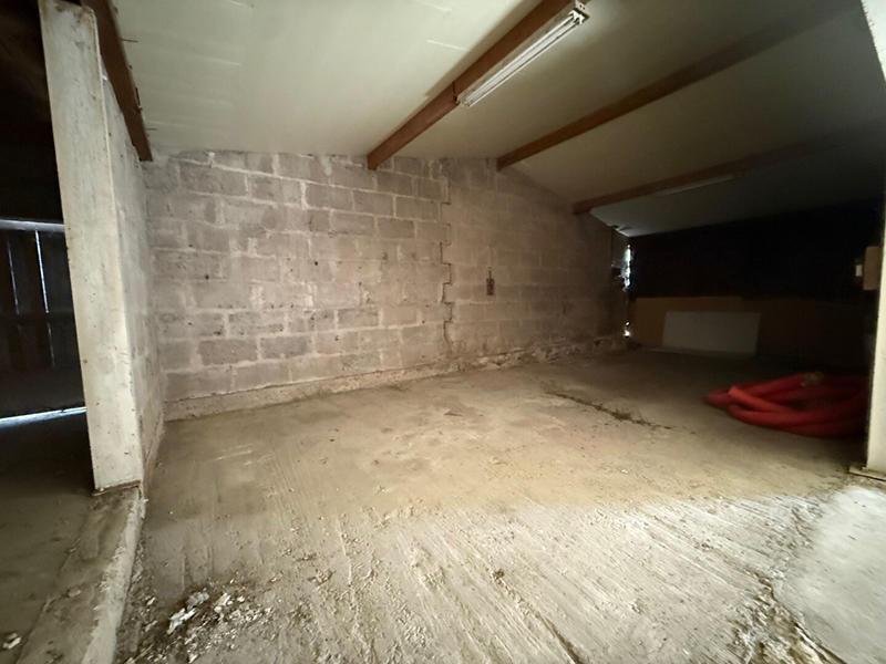 Maison - 150 m² - 1 pièce