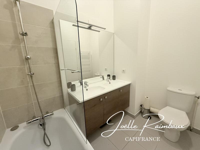 Maison - 97 m² - 5 pièces