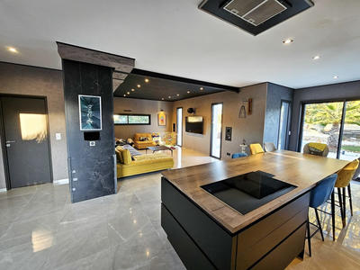 Maison - 113 m² - 5 pièces