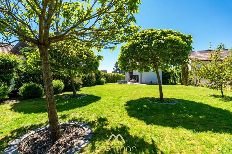 Villa - 285 m² - 8 pièces