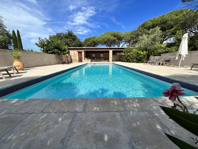 Villa - 200 m² - 6 pièces