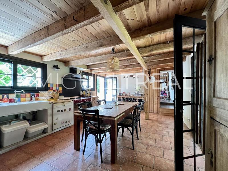 Maison - 140 m² - 3 pièces