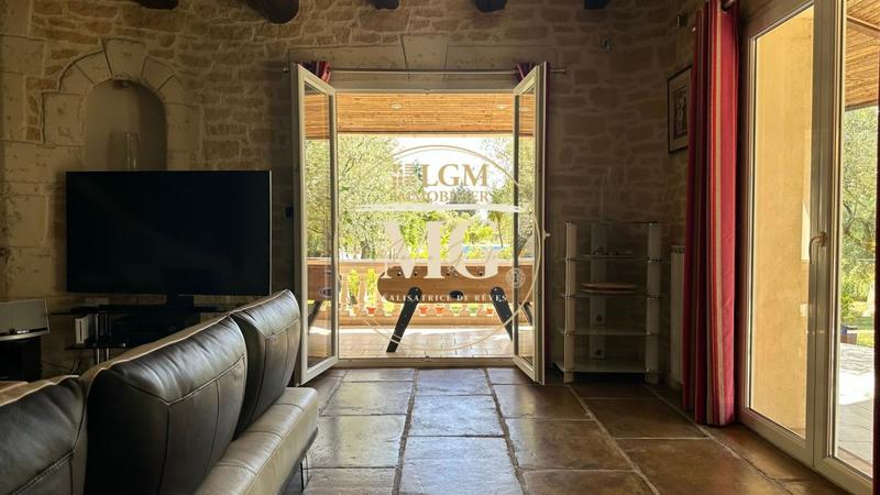 Maison - 219 m² - 4 pièces