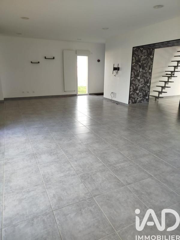 Maison - 309 m² - 7 pièces