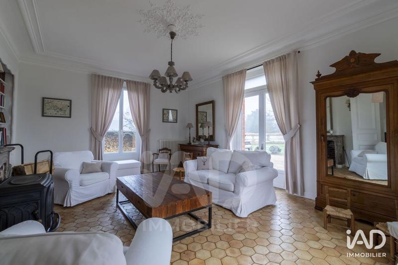 Maison - 283 m² - 12 pièces