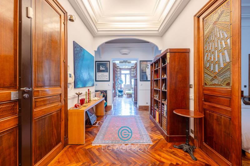 Bureau - 212 m² - 5 pièces