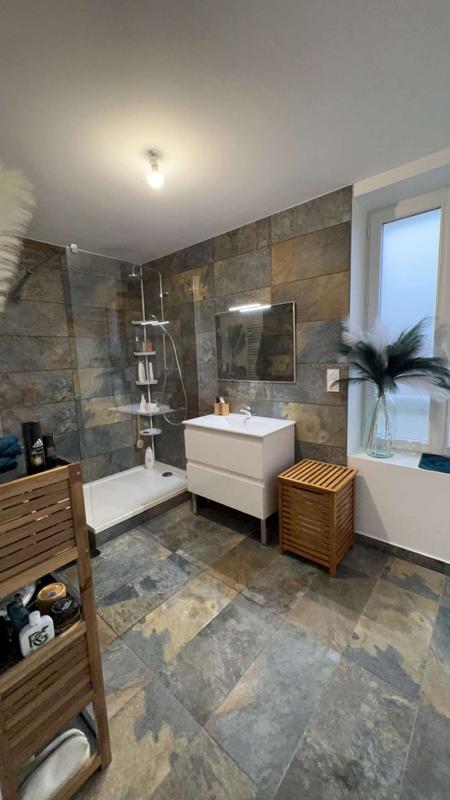 Maison - 162 m² - 8 pièces