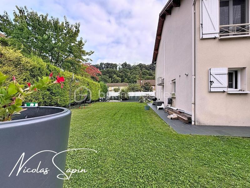 Maison - 102 m² - 5 pièces