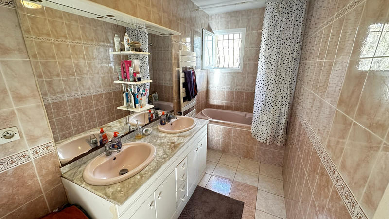 Maison - 189 m² - 5 pièces