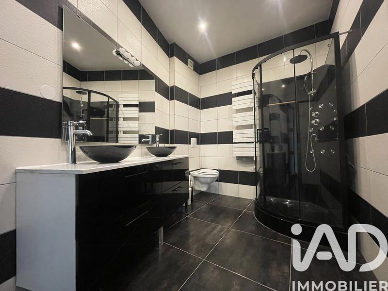 Appartement - 121 m² - 4 pièces