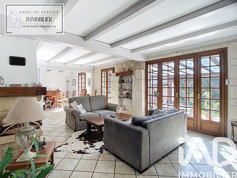 Maison - 167 m² - 8 pièces