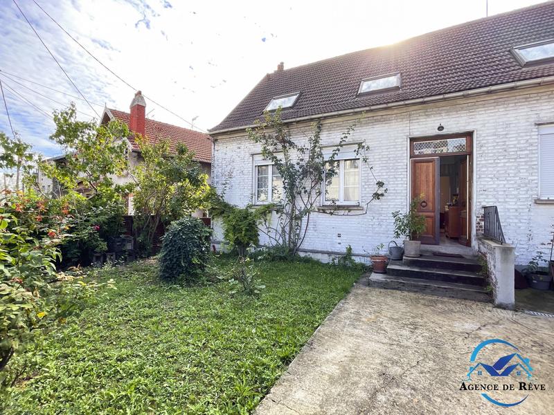 Maison - 200 m² - 6 pièces