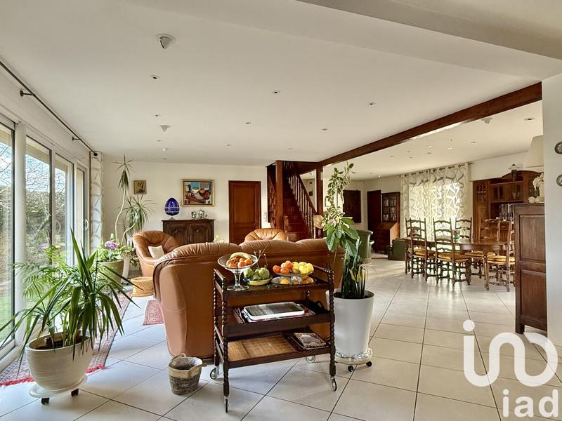 Maison - 206 m² - 7 pièces