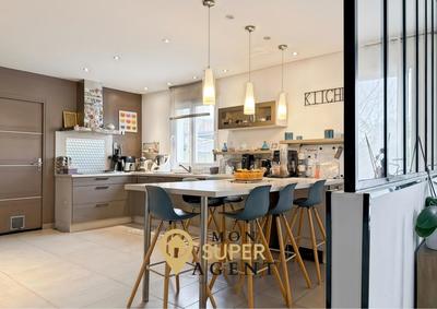 Maison - 190 m² - 7 pièces