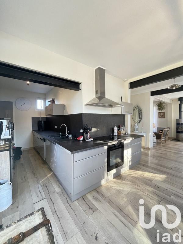 Maison - 182 m² - 7 pièces