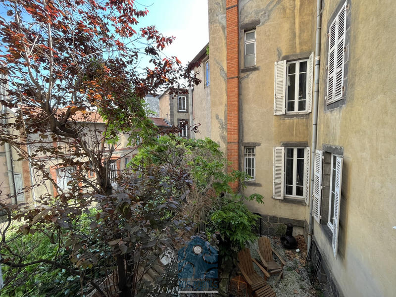 Maison - 226 m² - 8 pièces