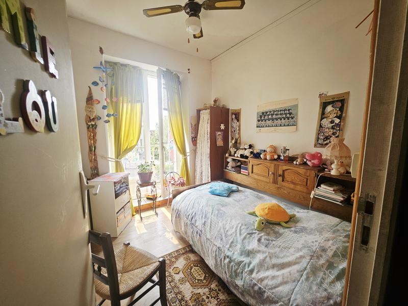 Maison - 241 m² - 6 pièces